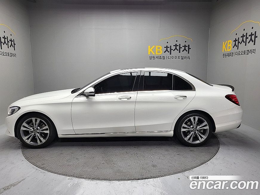 Mercedes-Benz C-Class 2018