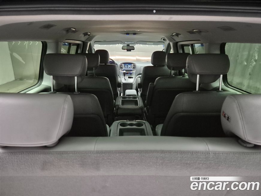 Hyundai Starex 2021