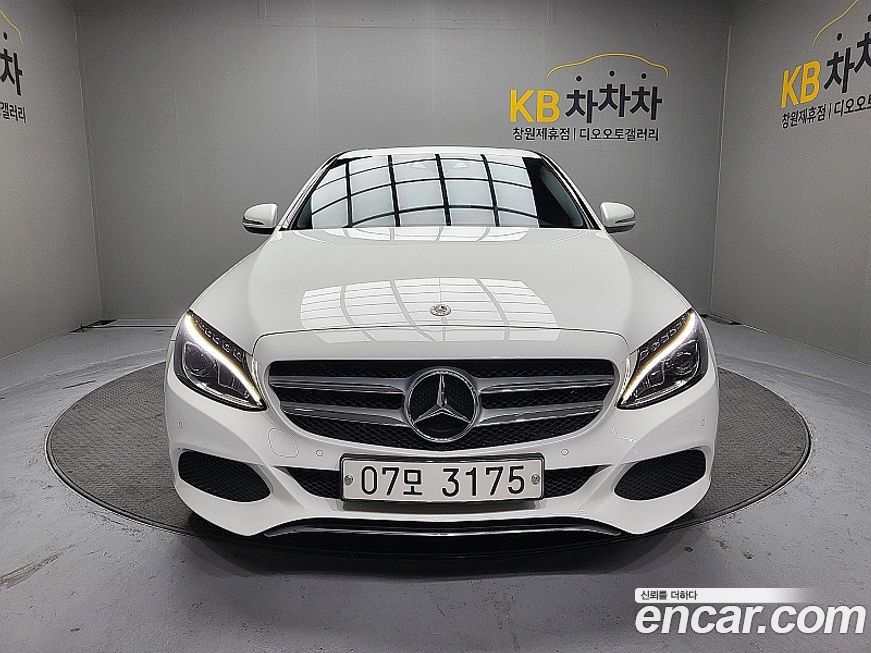 Mercedes-Benz C-Class 2018