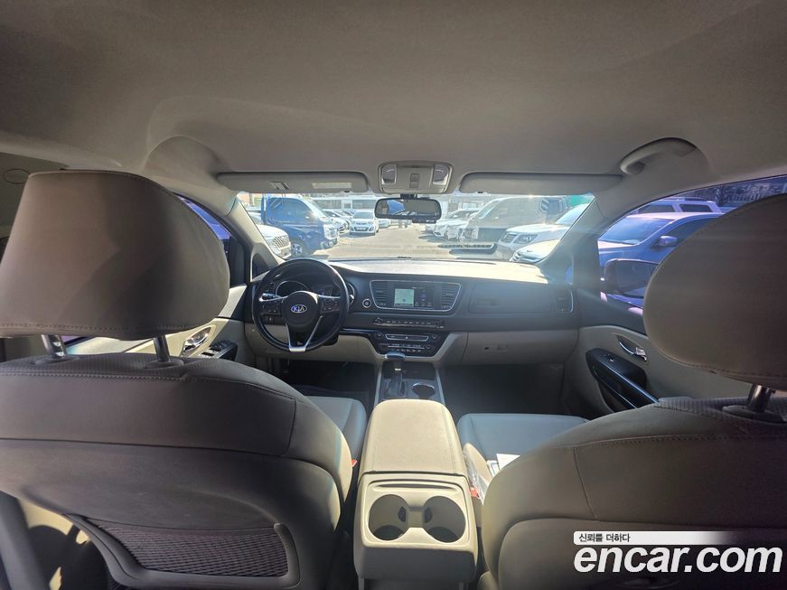 Kia Canival 2020