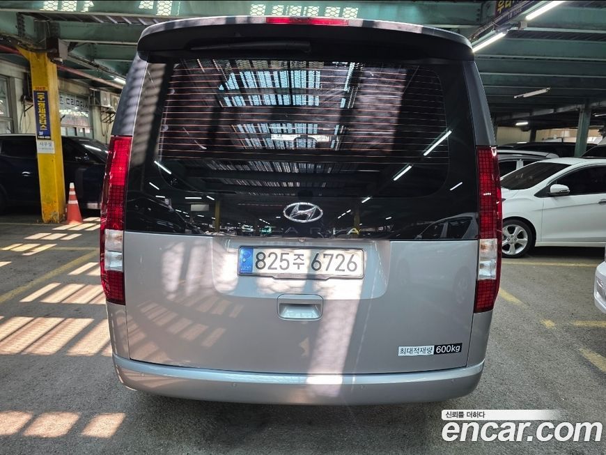 Hyundai Staria 2023