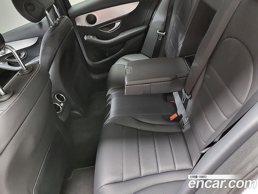 Mercedes-Benz C-Class 2018