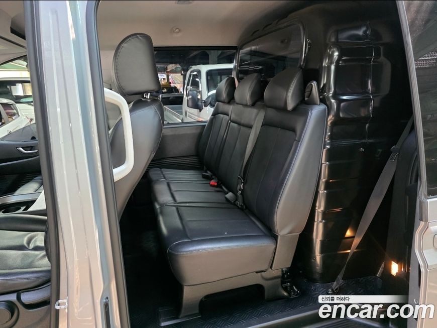 Hyundai Staria 2023