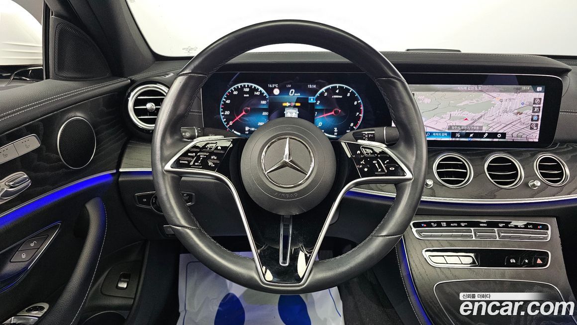 Mercedes-Benz E-Class 2021
