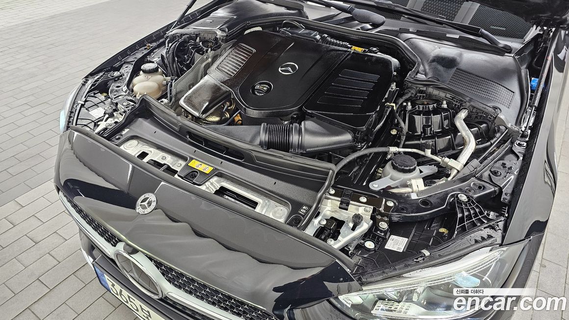 Mercedes-Benz C-Class 2022