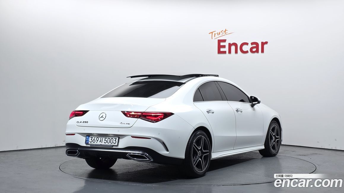 Mercedes-Benz CLA-Class 2021