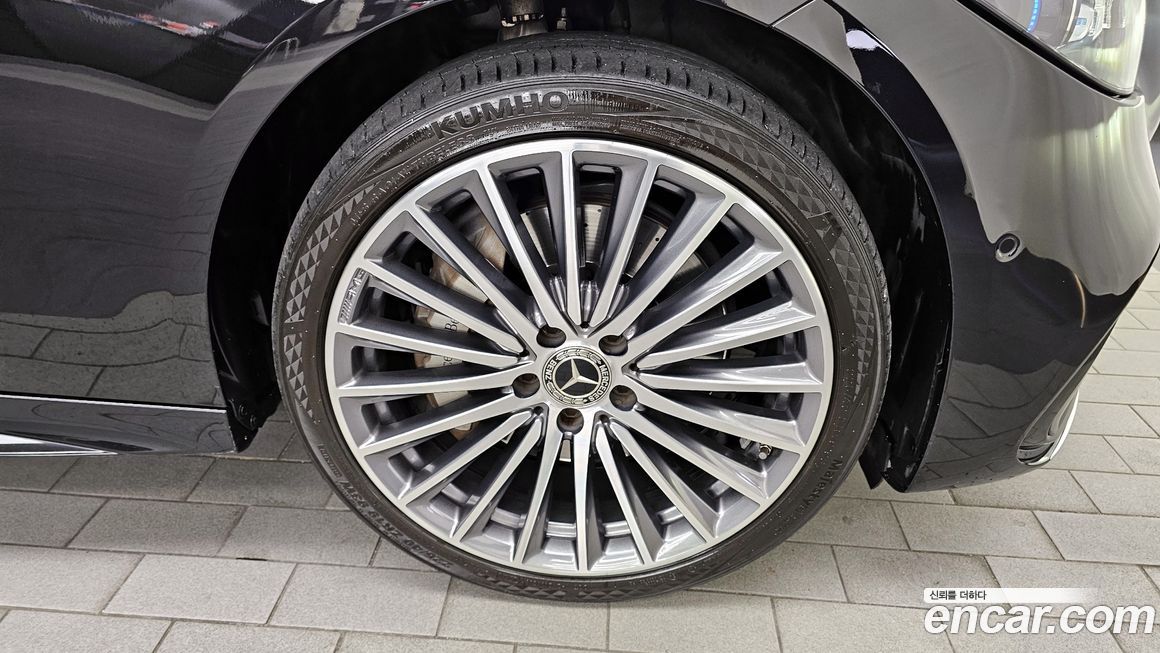 Mercedes-Benz C-Class 2022