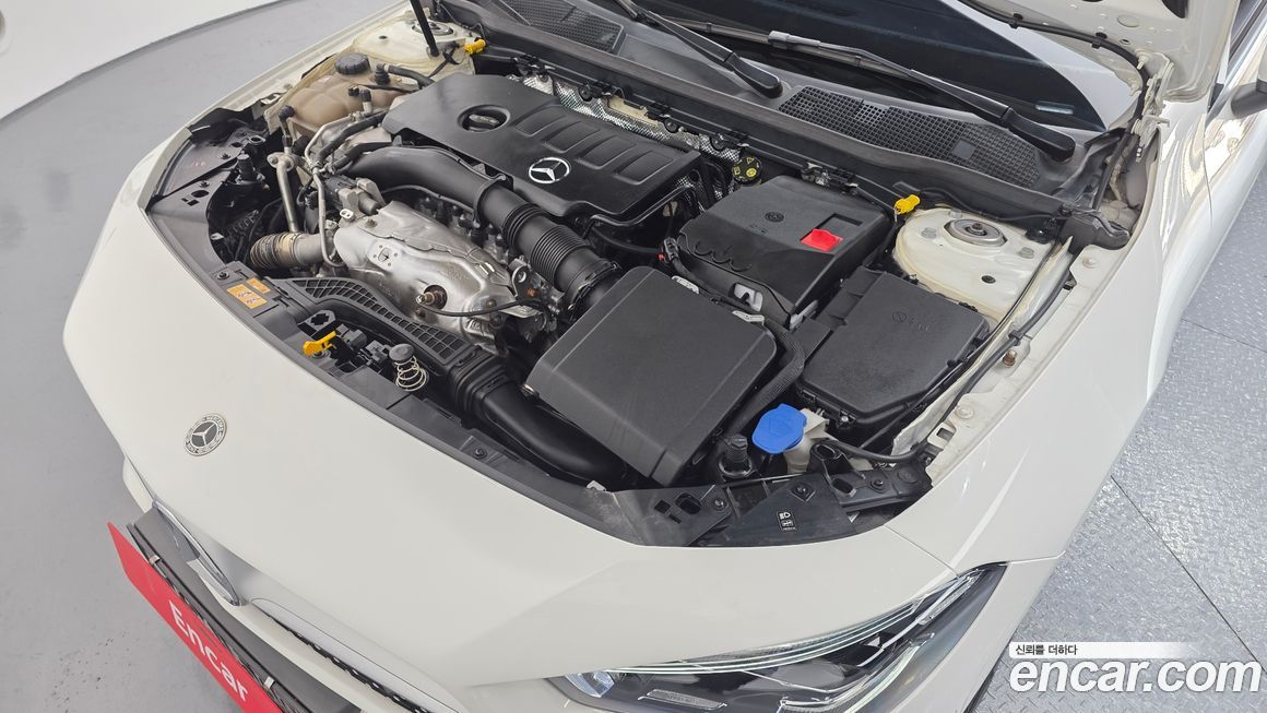 Mercedes-Benz CLA-Class 2021