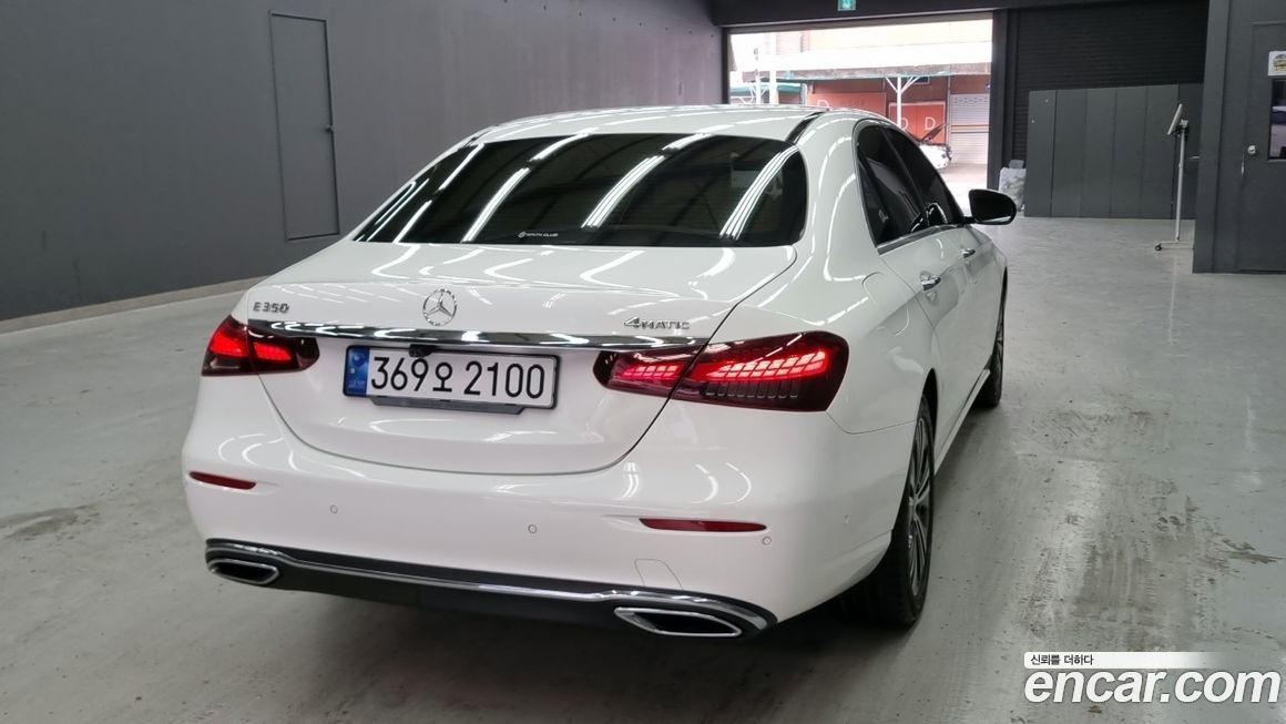Mercedes-Benz E-Class 2021
