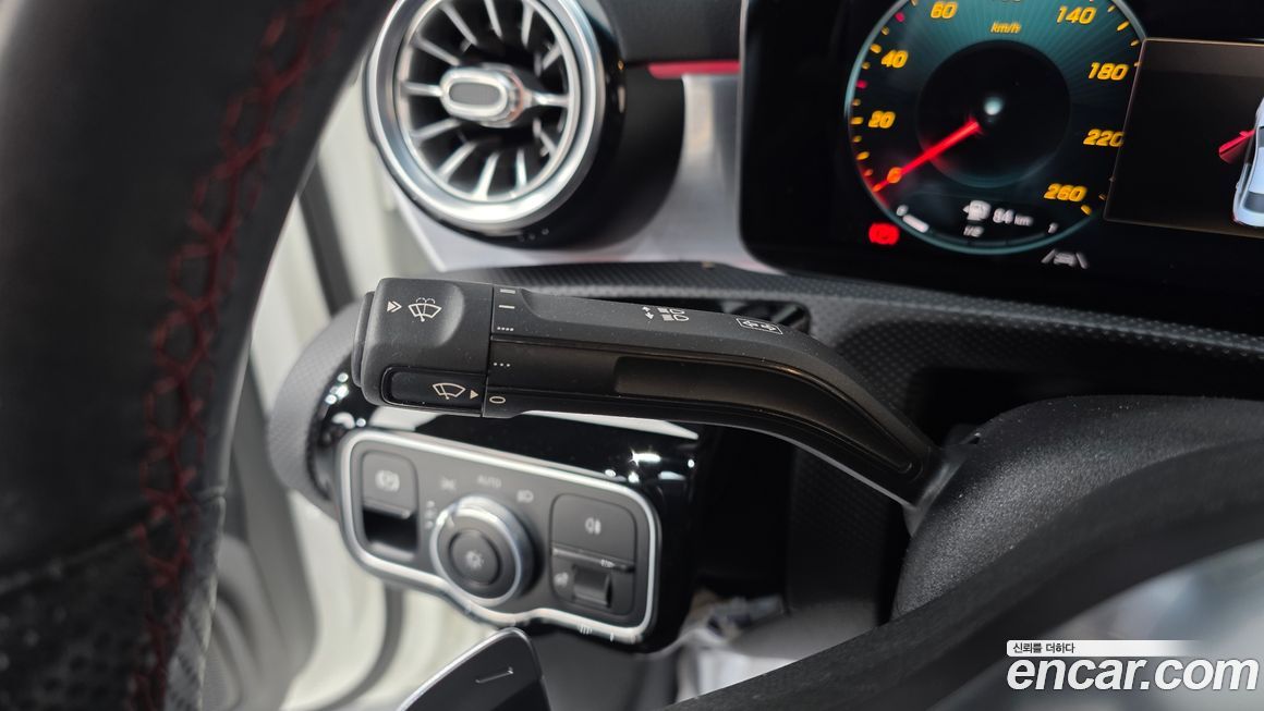 Mercedes-Benz CLA-Class 2021