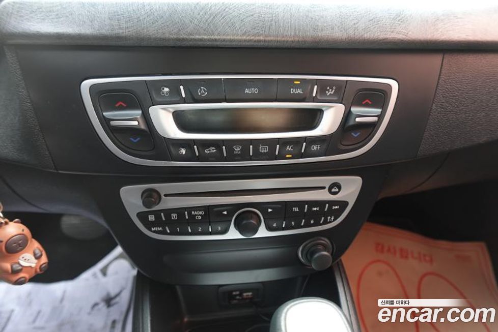 Renault-KoreaSamsung SM3 2011