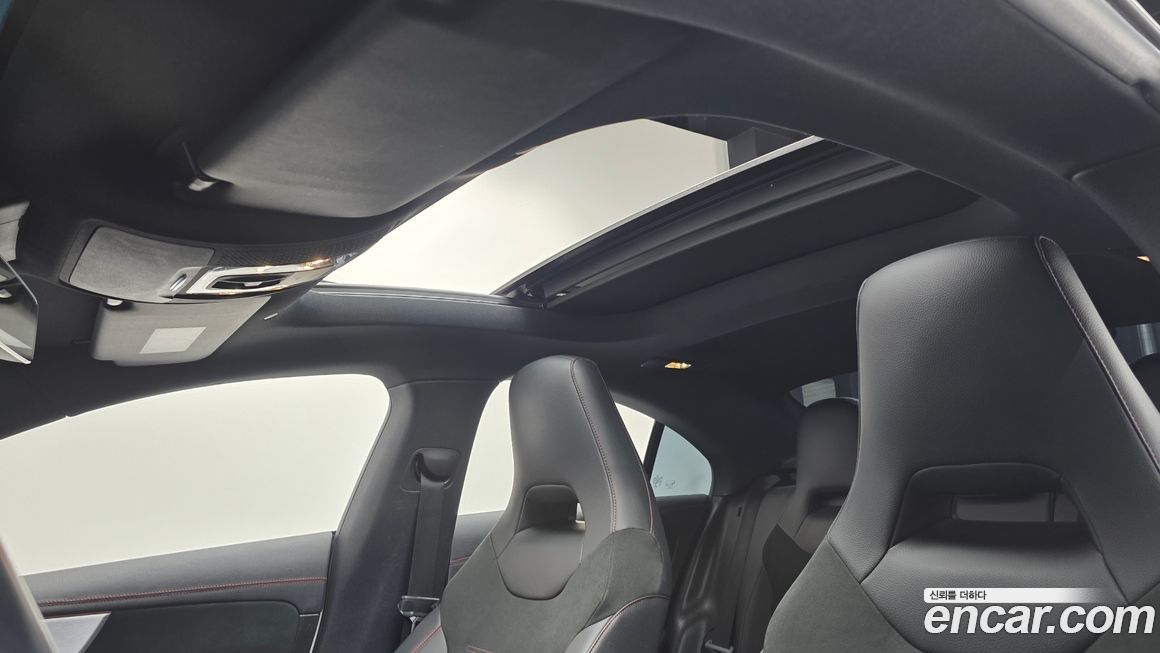 Mercedes-Benz CLA-Class 2021