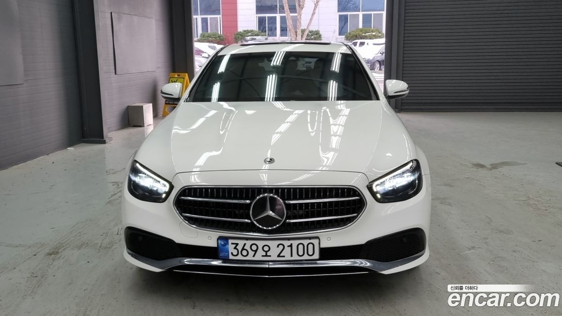Mercedes-Benz E-Class 2021