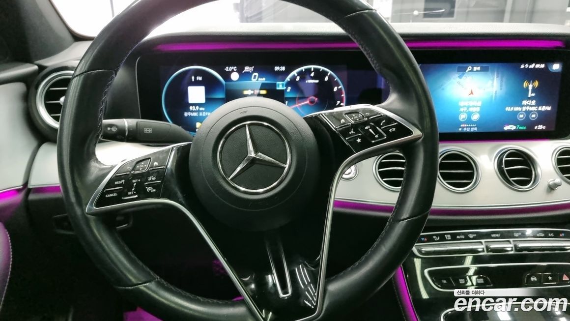 Mercedes-Benz E-Class 2021