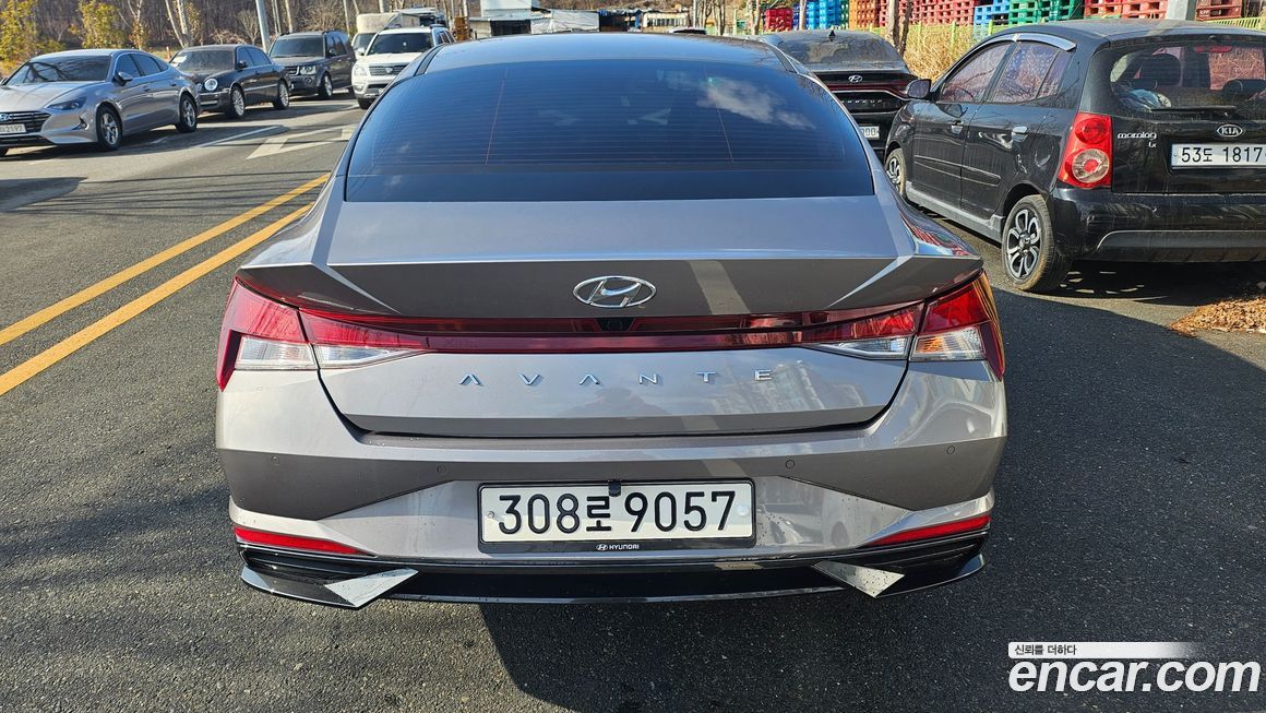Hyundai AVANTE 2022