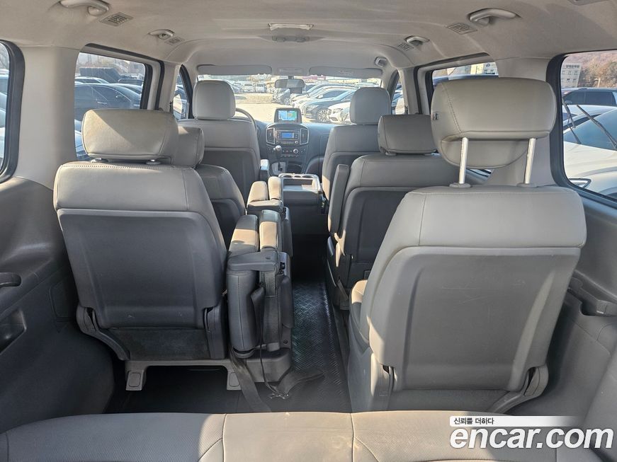 Hyundai Starex 2021