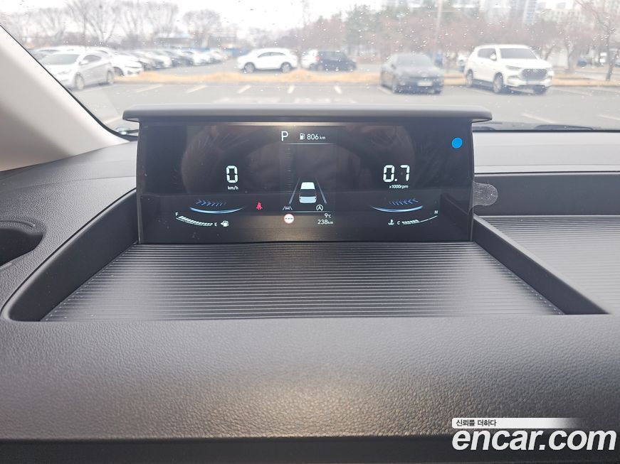 Hyundai Staria 2025