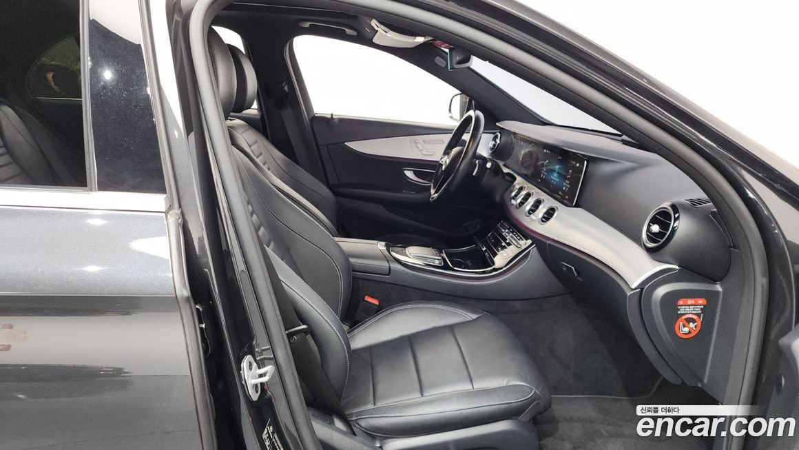 Mercedes-Benz E-Class 2021