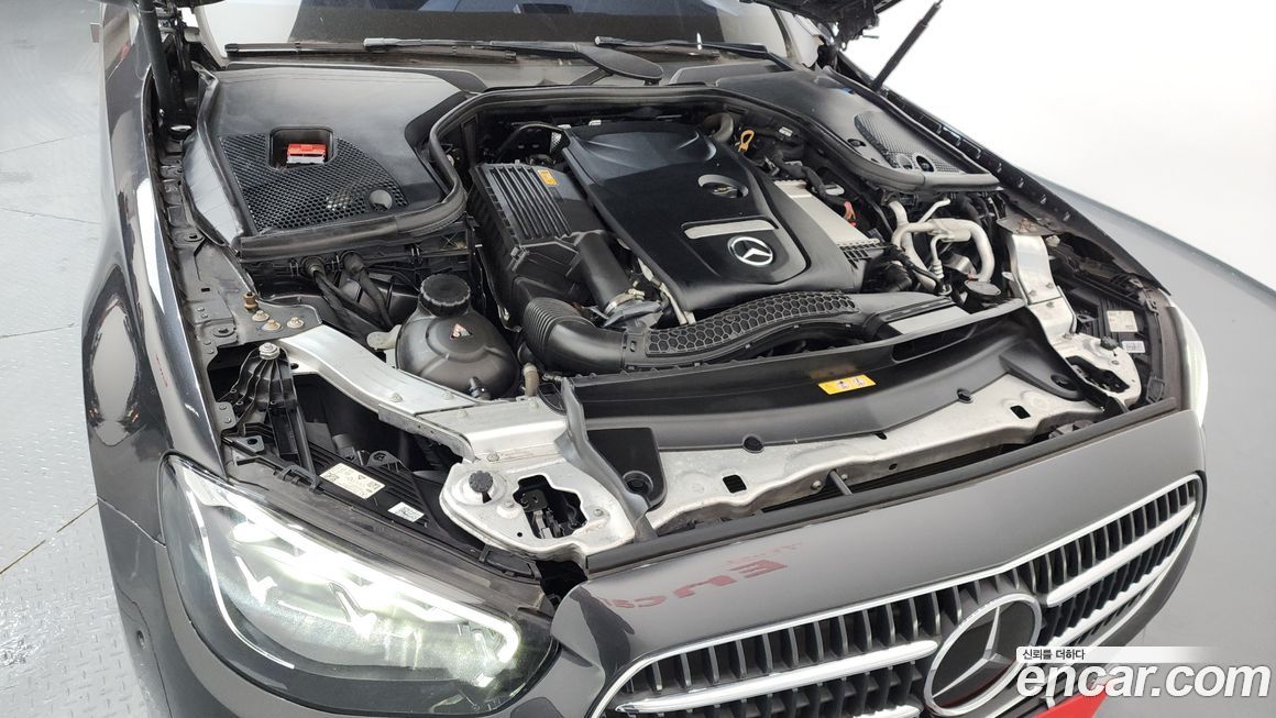 Mercedes-Benz E-Class 2021