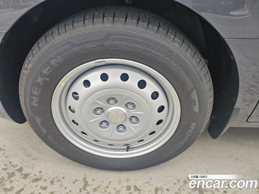Hyundai Staria 2025
