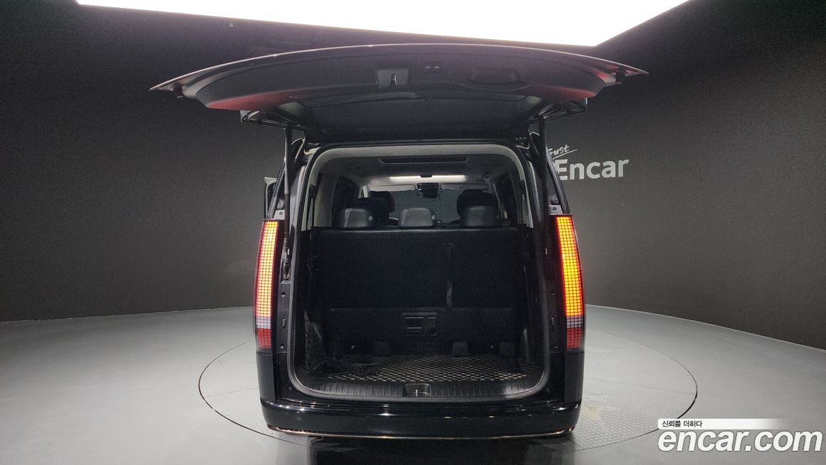 Hyundai Staria 2022