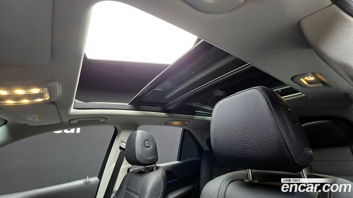 Mercedes-Benz GLE-Class 2023