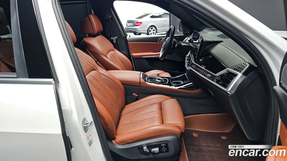 BMW X7 2024