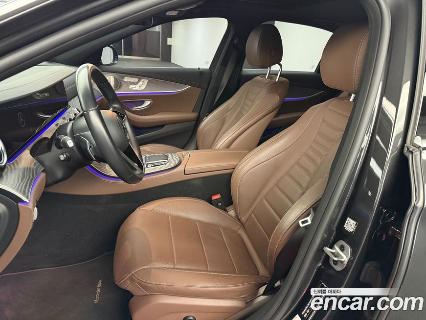 Mercedes-Benz E-Class 2023