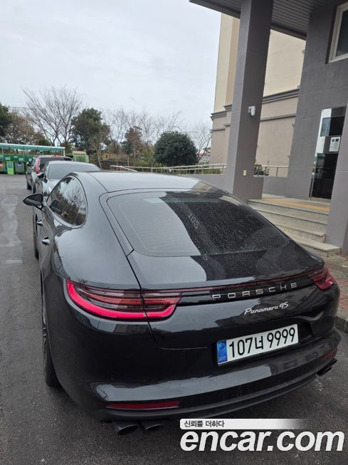 Porsche Panamera 2018