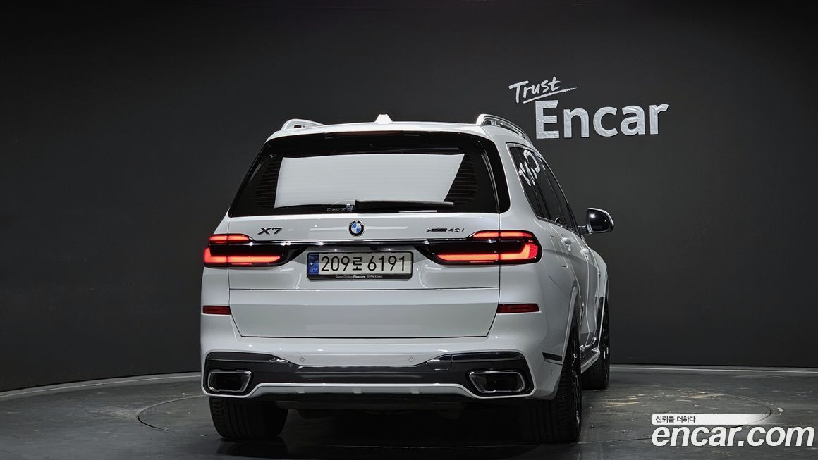 BMW X7 2024