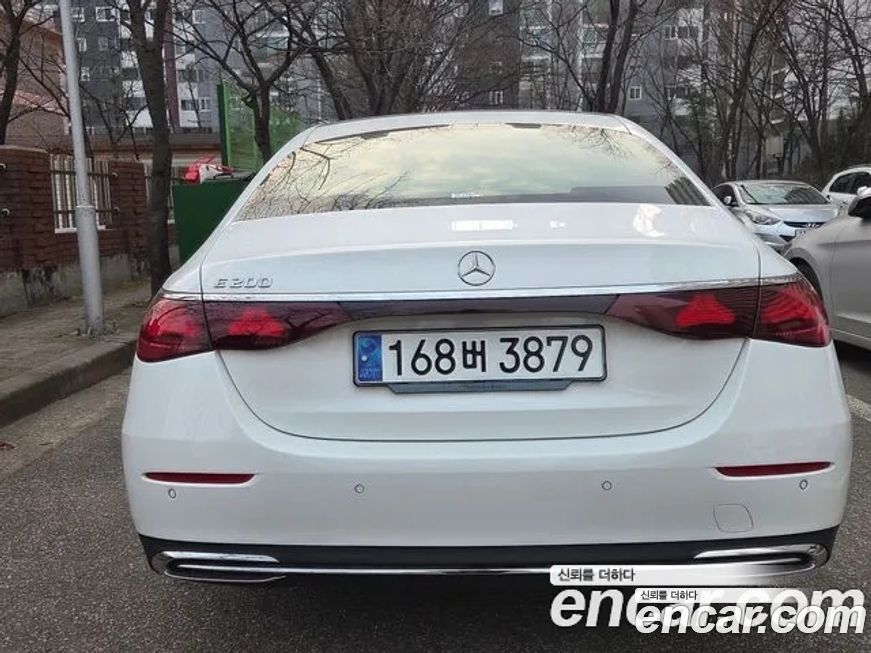 Mercedes-Benz E-Class 2025