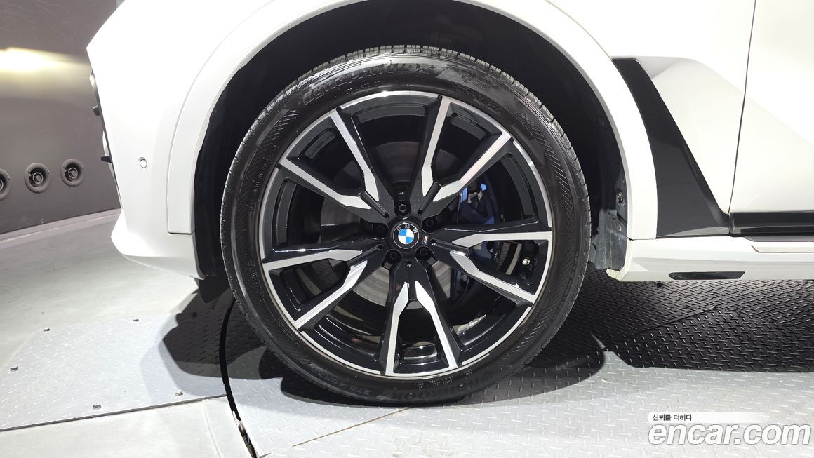 BMW X7 2022