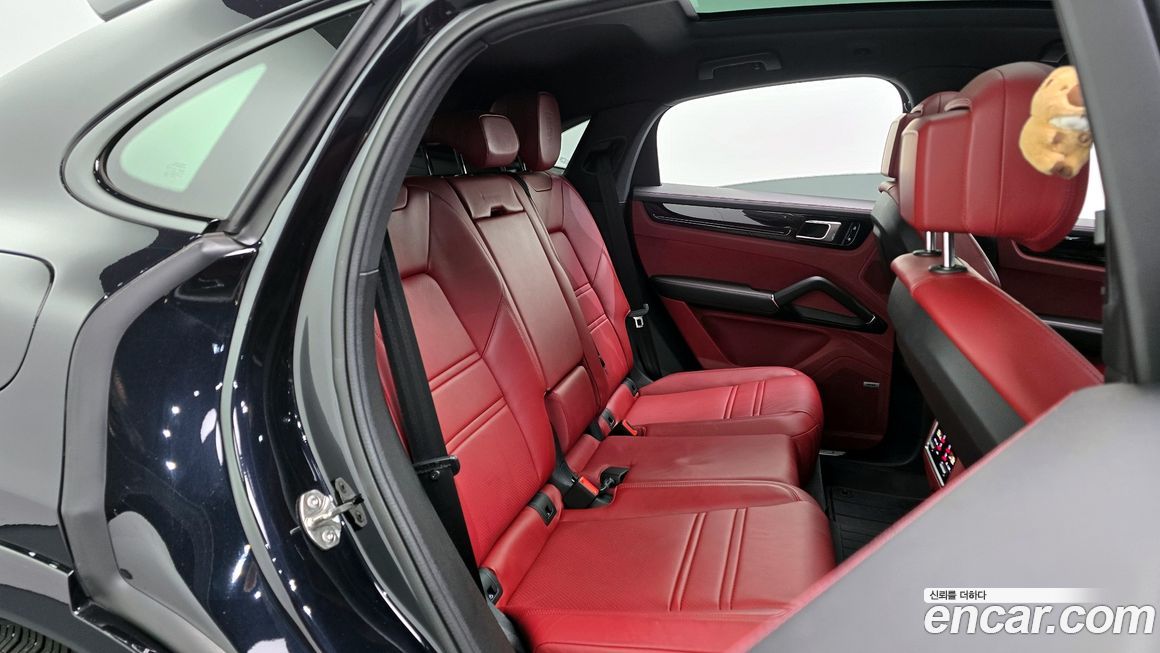 Porsche Cayenne 2021