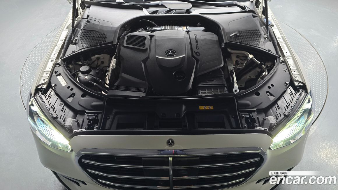 Mercedes-Benz S-Class 2022