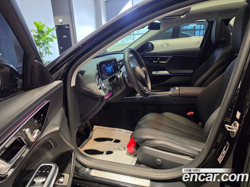 Mercedes-Benz E-Class 2025