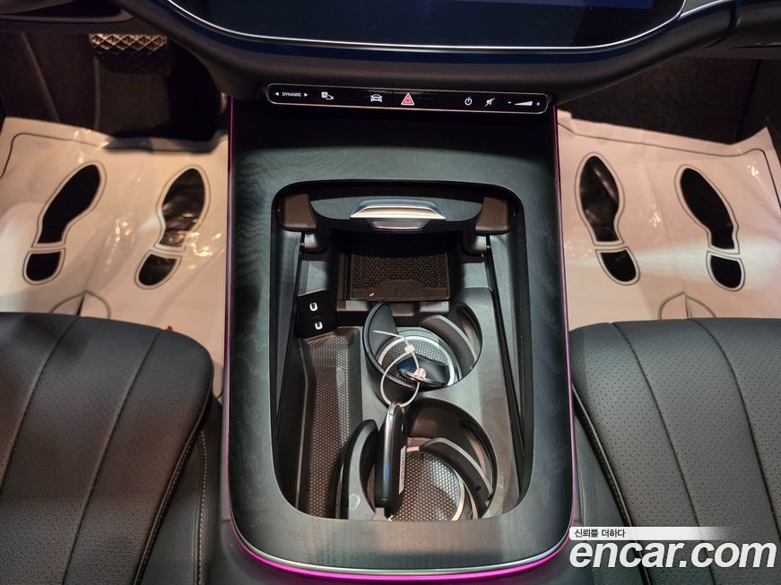 Mercedes-Benz E-Class 2025