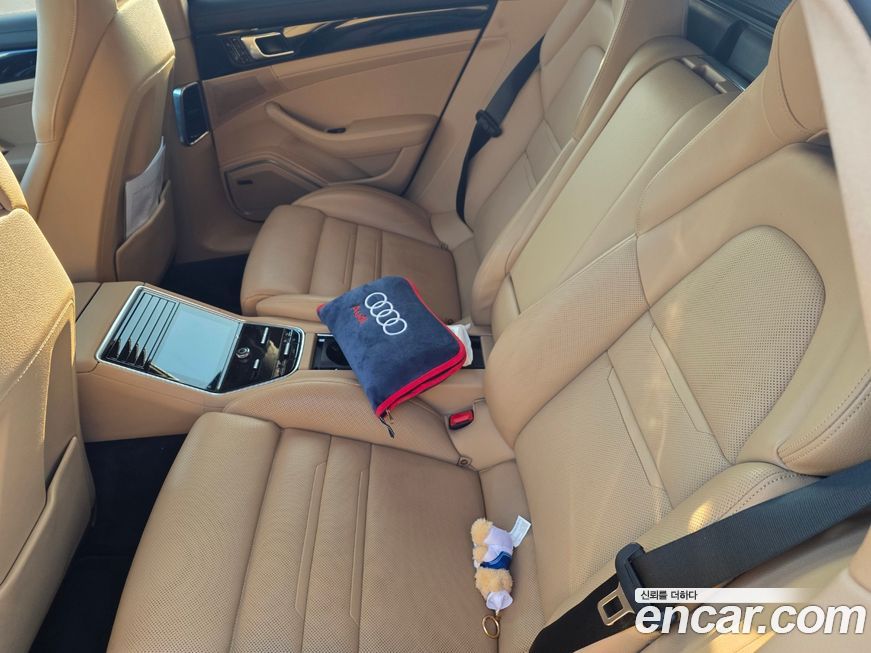 Porsche Panamera 2018