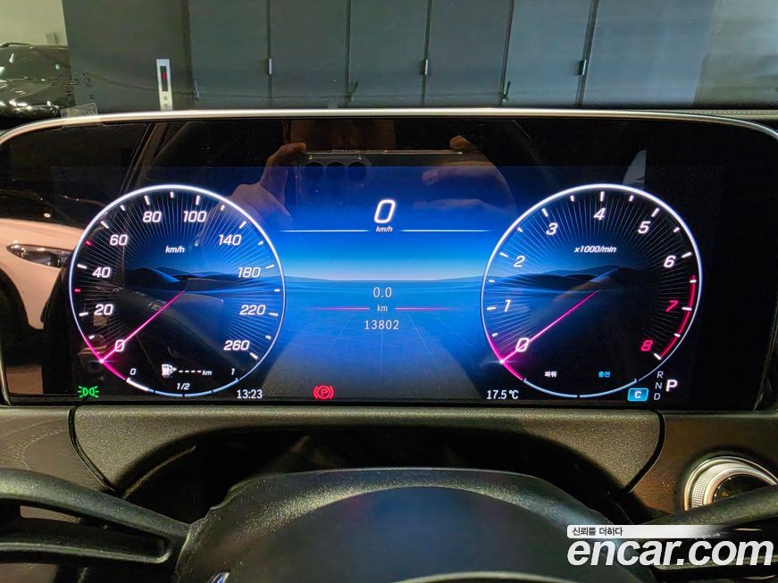 Mercedes-Benz E-Class 2025