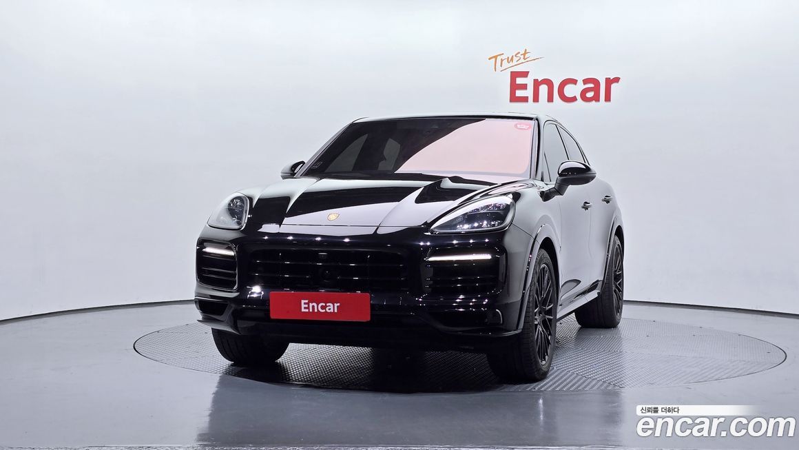 Porsche Cayenne 2021