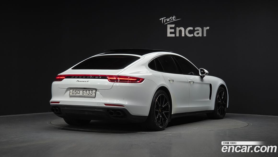 Porsche Panamera 2018