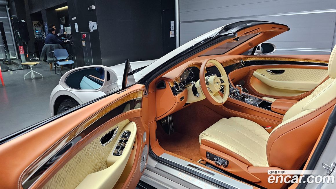 Bentley Continental 2022