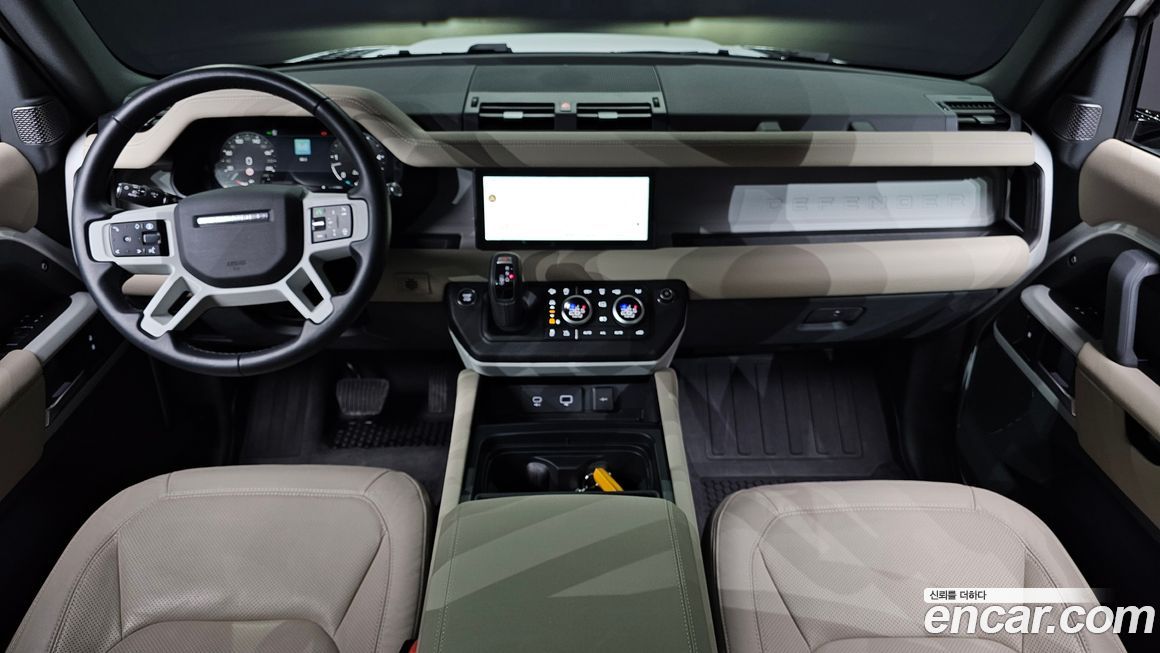 Land Rover Defender 2024