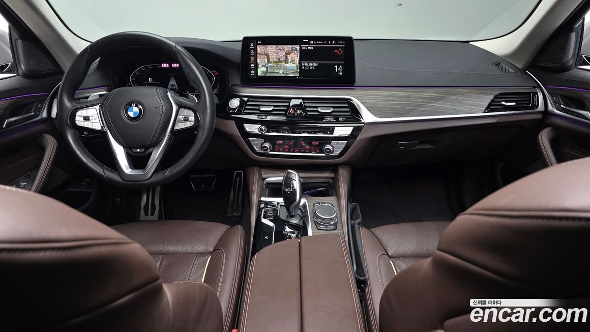 BMW 5-Series 2022