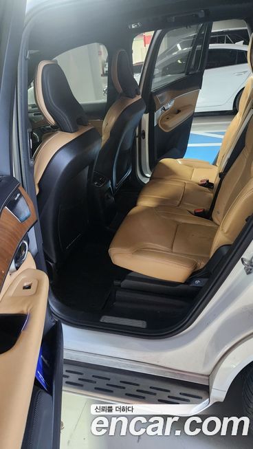 Volvo XC90 2019