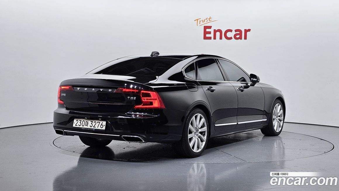 Volvo S90 2019
