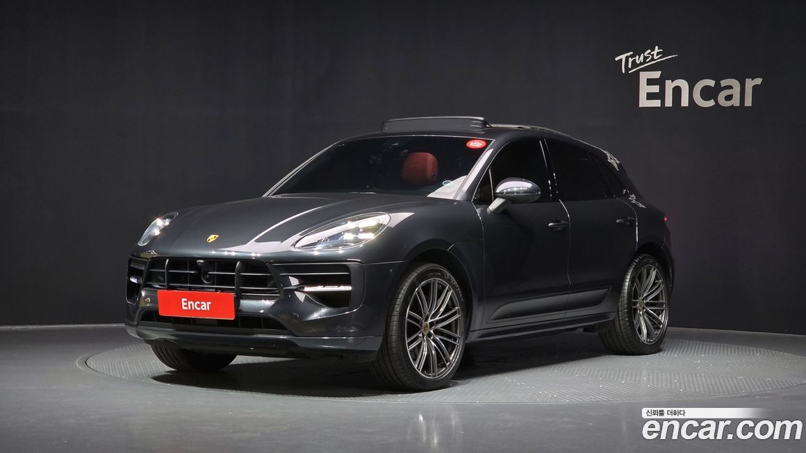 Porsche Macan 2021