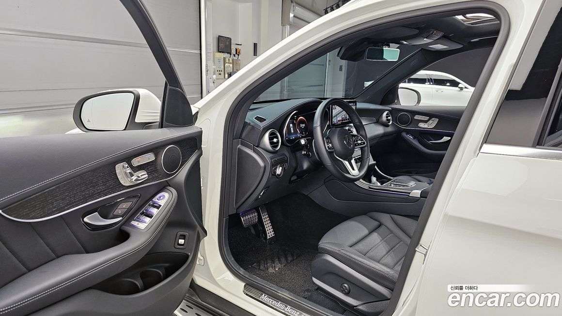 Mercedes-Benz GLC-Class 2022