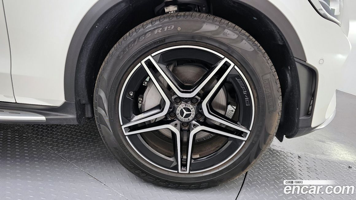 Mercedes-Benz GLC-Class 2022