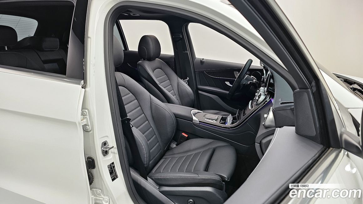 Mercedes-Benz GLC-Class 2022