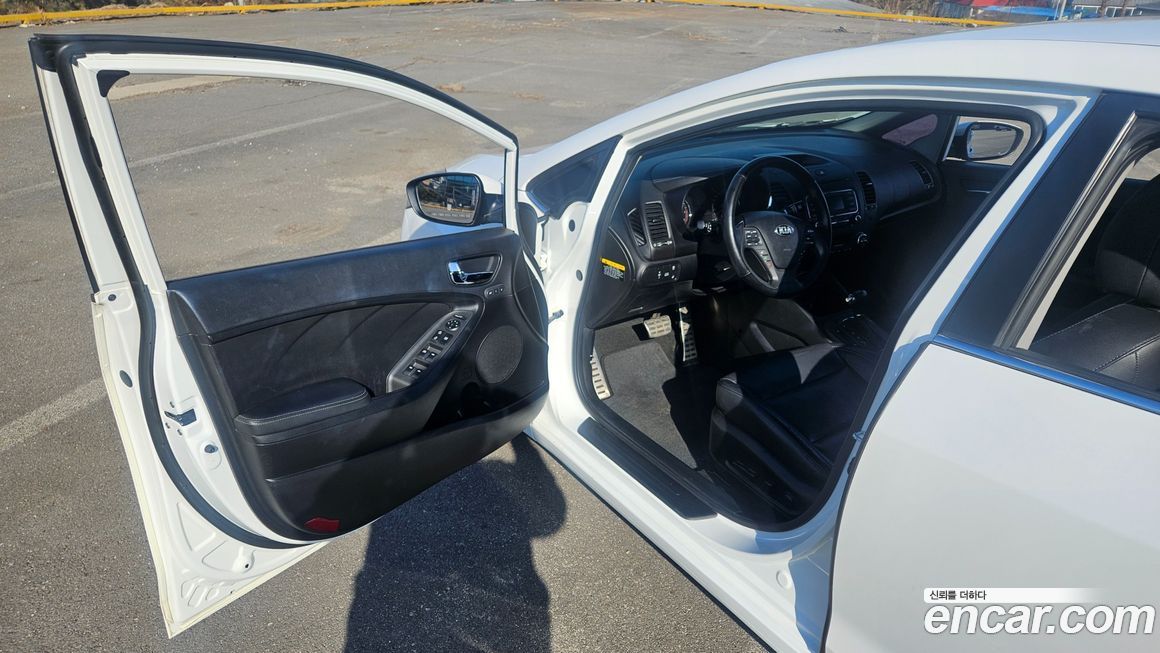 Kia K3 2013
